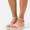 Anna Field Sandalen Met Plateauzool - Light Pink 2 Anna Field Sandalen Met Plateauzool - Light Pink -Anna Field a2bef7cc482d4025a7f802c9c6f0a2d3